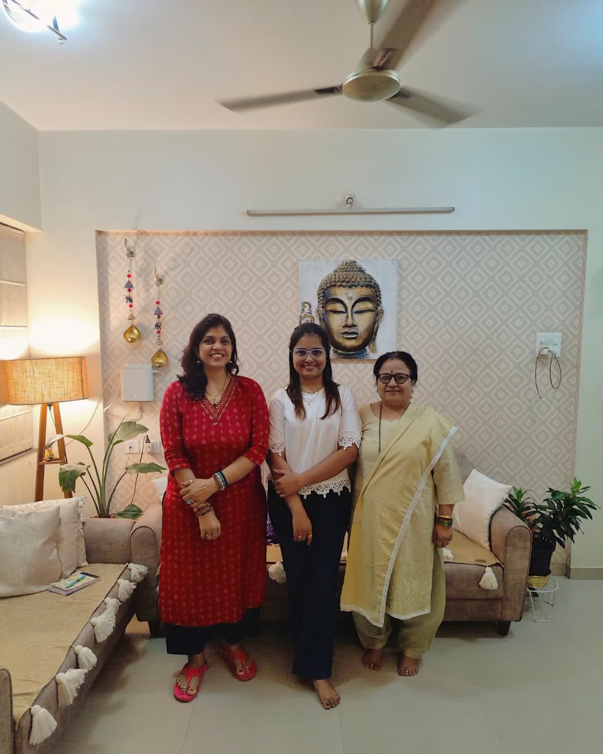 Rruchi Modayi with clients after a reading